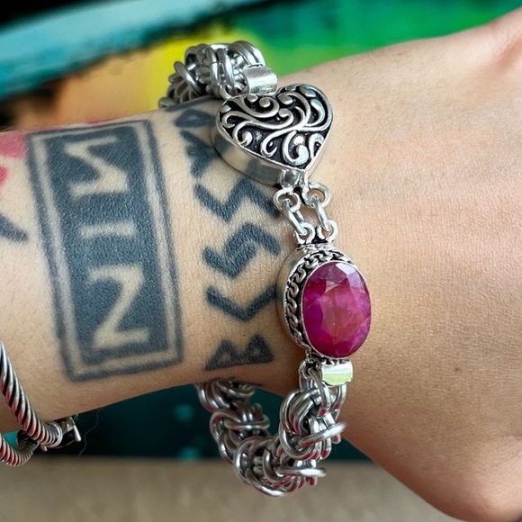 Handmade maille link bracelet . Indian ruby gem clasp heart love boho silver - Picture 1 of 14